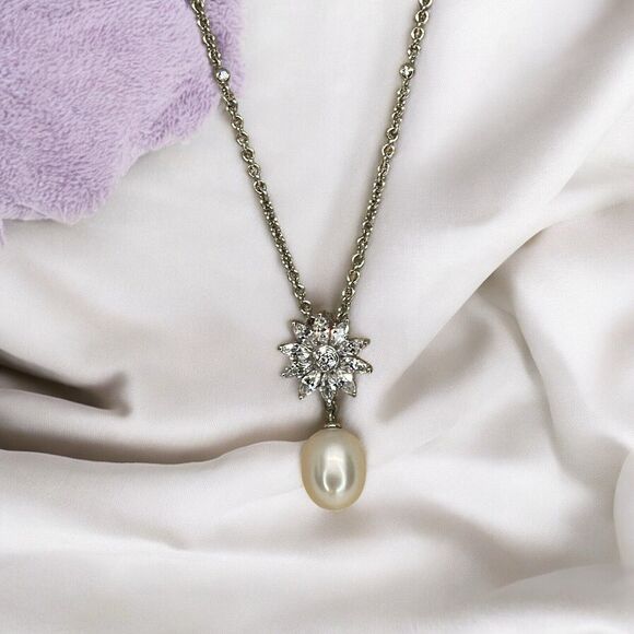 Sterling Silver Pearl (10mm) Starburst Pendant Necklace Luxury Fashion Style NEW - Picture 13 of 16